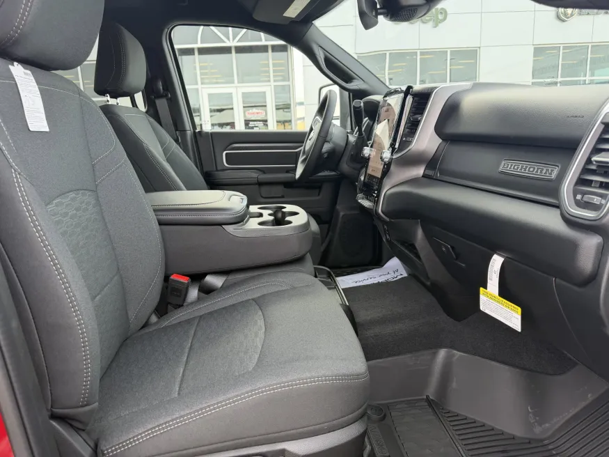 2026 RAM 2500 Big Horn | Photo 10 of 16