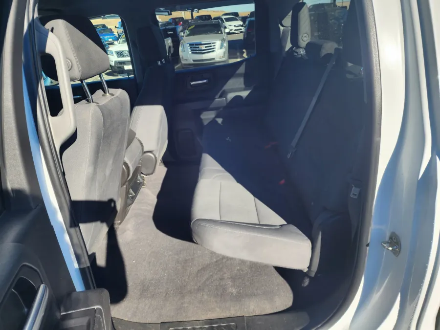 2020 Chevrolet Silverado 1500 Custom | Photo 13 of 25