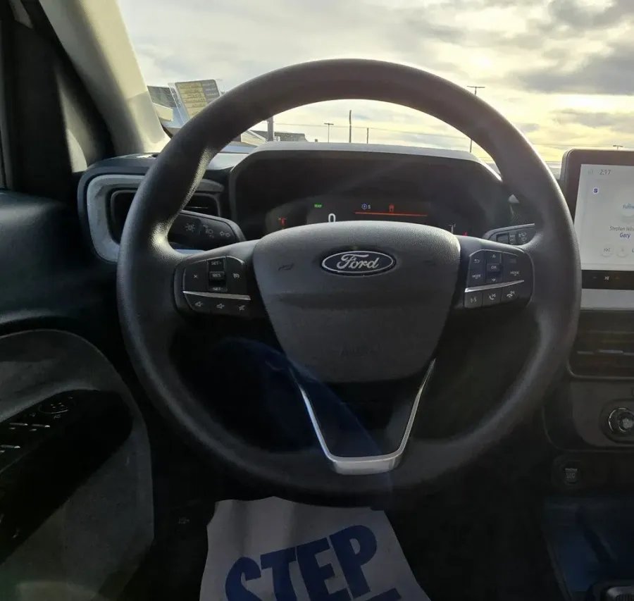 2026 Ford Maverick | Photo 23 of 36