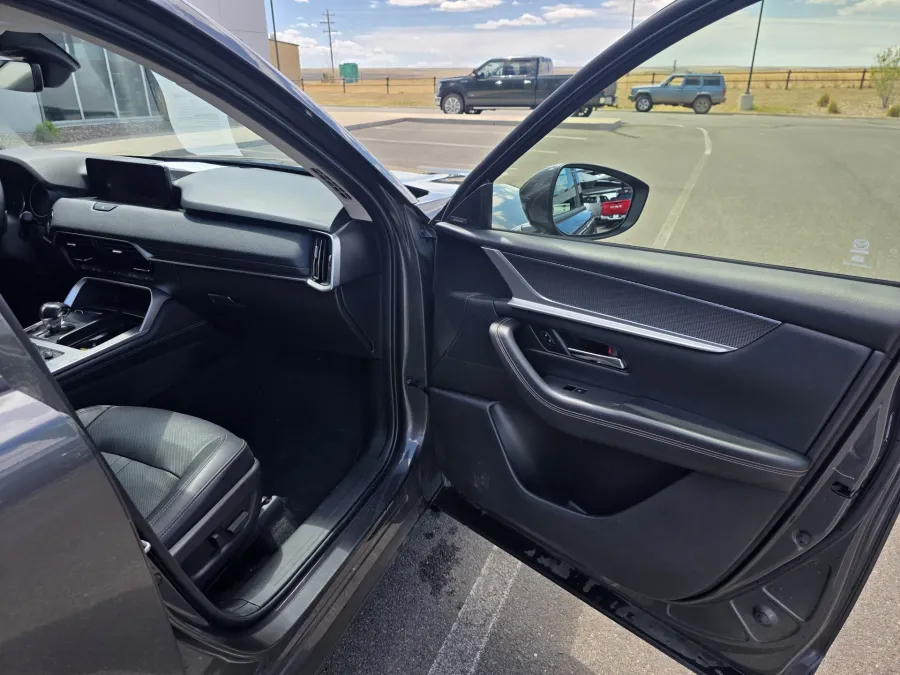 2024 Mazda CX-90 3.3 Turbo Premium | Photo 18 of 27