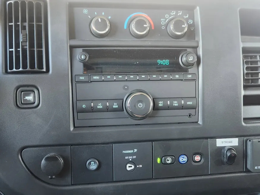 2025 GMC Savana Commercial Cutaway | Photo 15 of 21