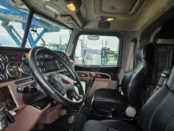 2019 Peterbilt 389 | Thumbnail Photo 11 of 24