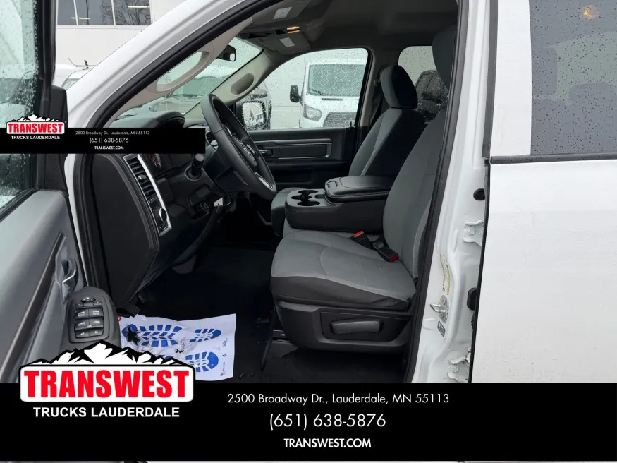 2024 RAM 1500 Classic SLT | Photo 10 of 21