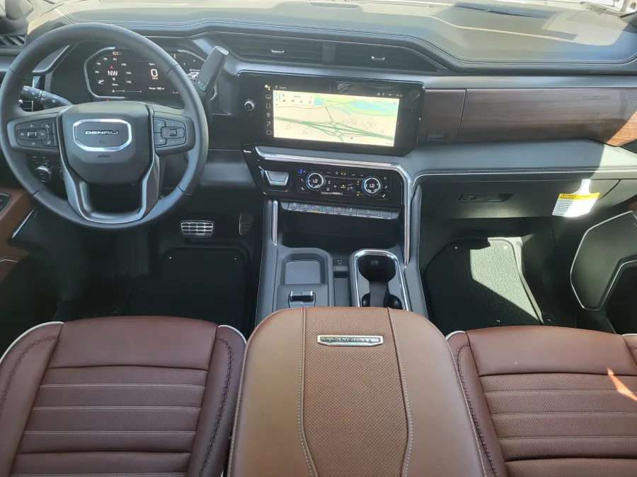 2026 GMC Sierra 2500HD Denali Ultimate | Photo 21 of 25