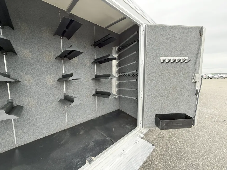 2016 Cimarron Norstar 10HGN | Photo 12 of 16