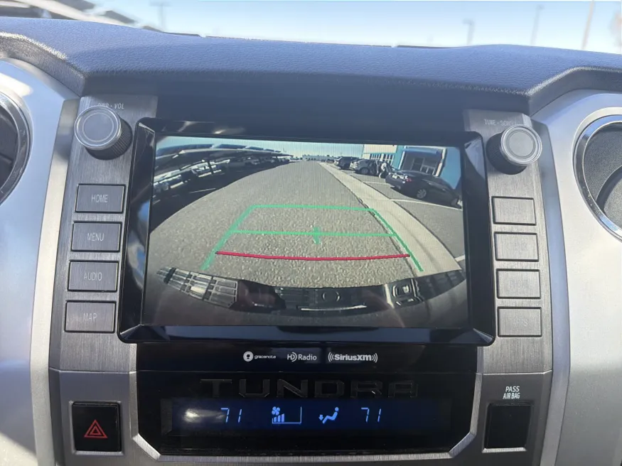 2021 Toyota Tundra 4WD Limited | Photo 14 of 19