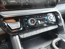 2026 GMC Sierra 2500HD Denali | Thumbnail Photo 24 of 28