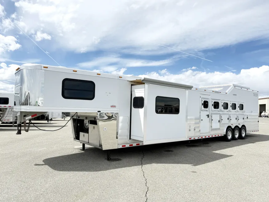 2019 Twister 5HLQ | Photo 25 of 27
