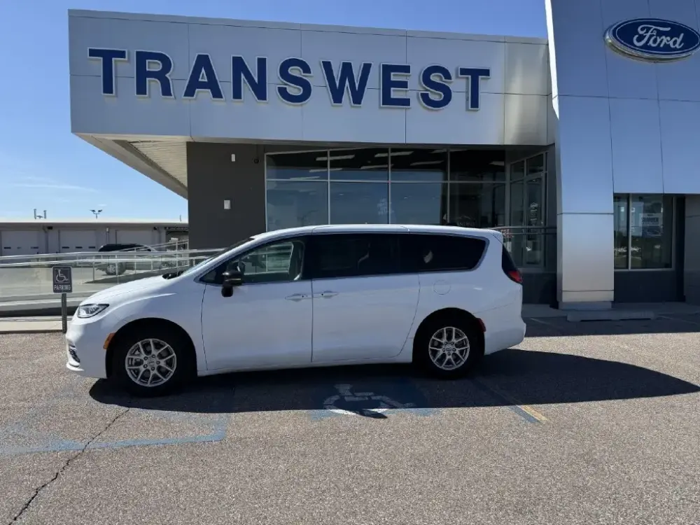 2024 Chrysler Pacifica Touring L