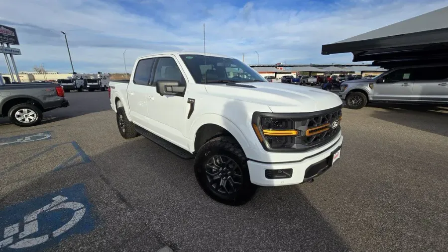 2025 Ford F-150 | Photo 3 of 30