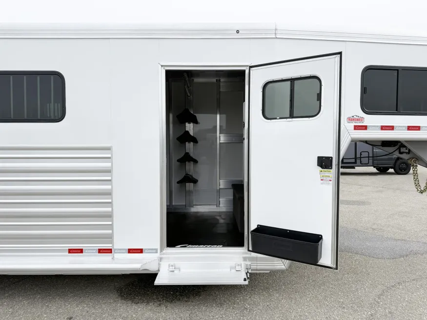 2026 Cimarron Norstar 4HGN Head to Head | Photo 4 of 22