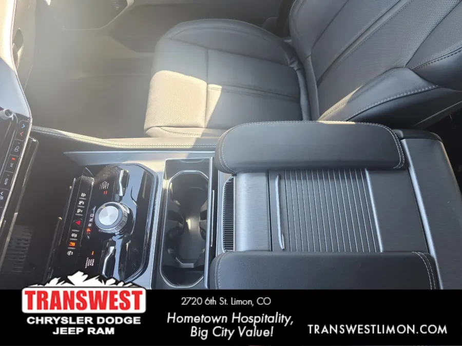 2026 Jeep Grand Wagoneer Limited Reserve | Photo 28 of 29