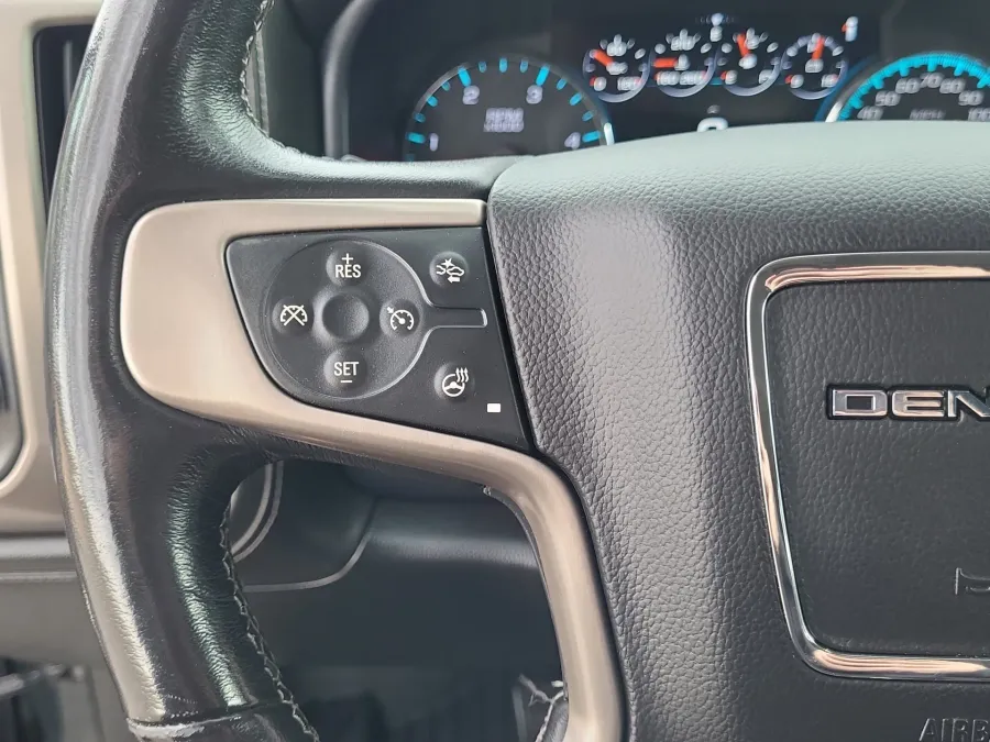 2018 GMC Sierra 2500HD Denali | Photo 12 of 23