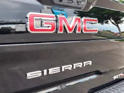 2025 GMC Sierra 2500HD AT4 | Thumbnail Photo 13 of 32