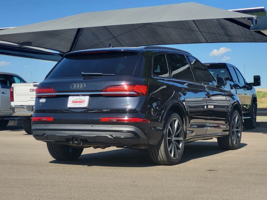 2020 Audi Q7 Premium Plus | Photo 6 of 26