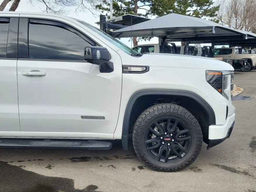 2025 GMC Sierra 1500 Elevation | Photo 5 of 23