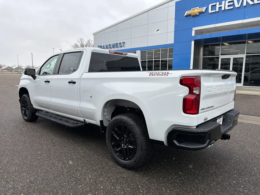 2026 Chevrolet Silverado 1500 LT Trail Boss | Photo 2 of 7