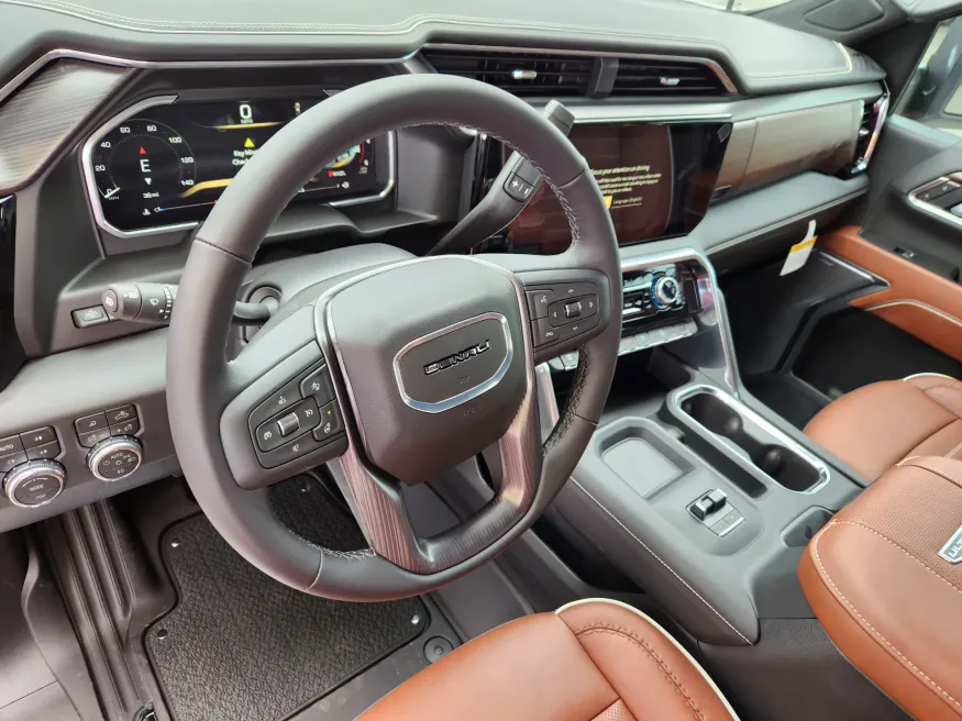 2026 GMC Sierra 2500HD Denali Ultimate | Photo 7 of 31