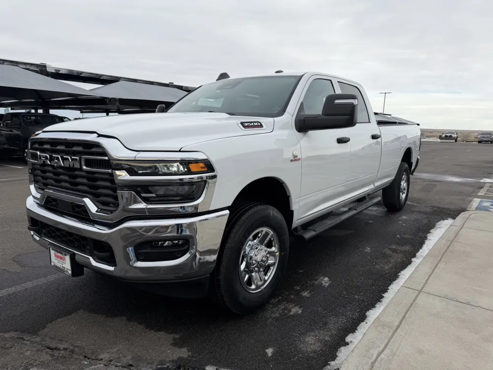 2026 RAM 3500 Tradesman - Photo 3