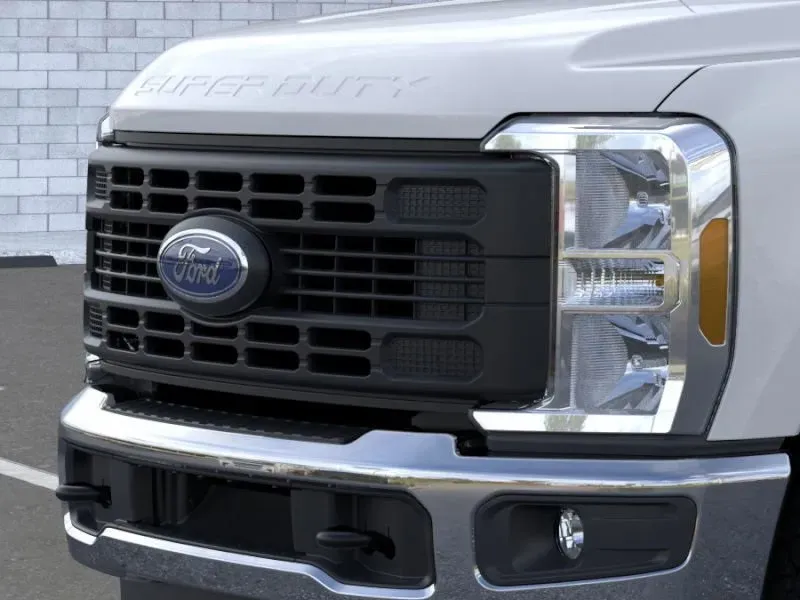2026 Ford Super Duty F-350 | Photo 17 of 22