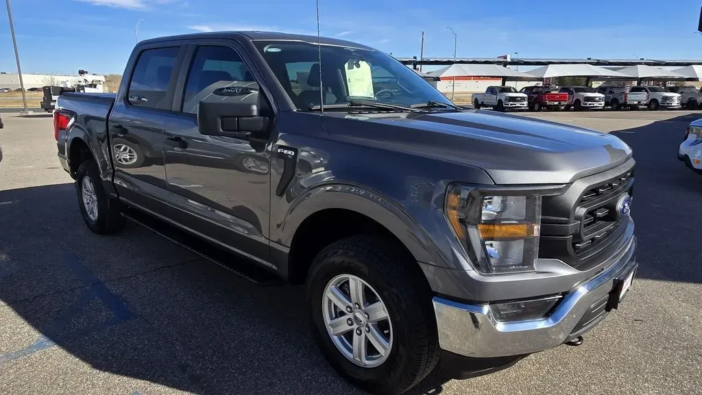 2023 Ford F-150 | Photo 4 of 29