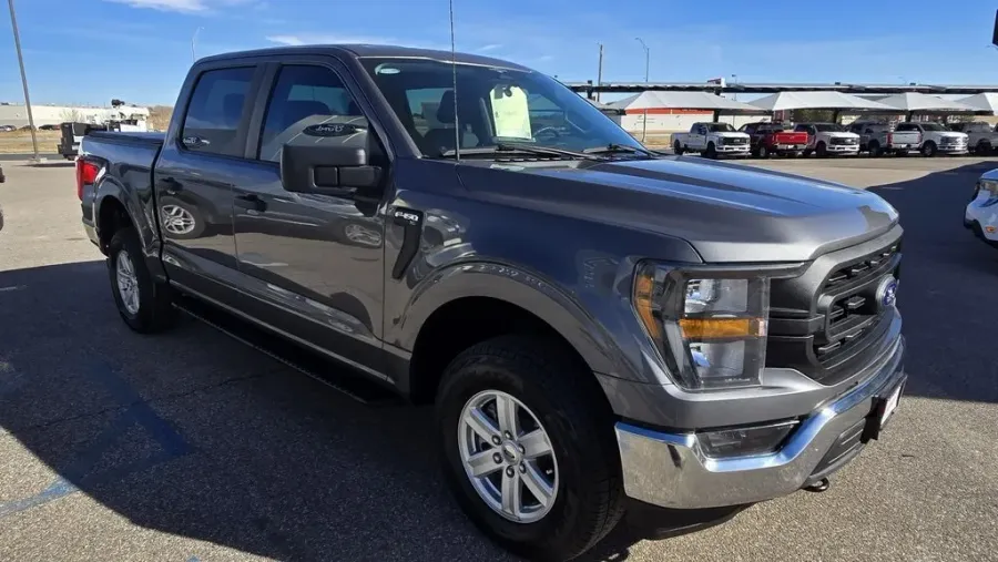 2023 Ford F-150 | Photo 4 of 29