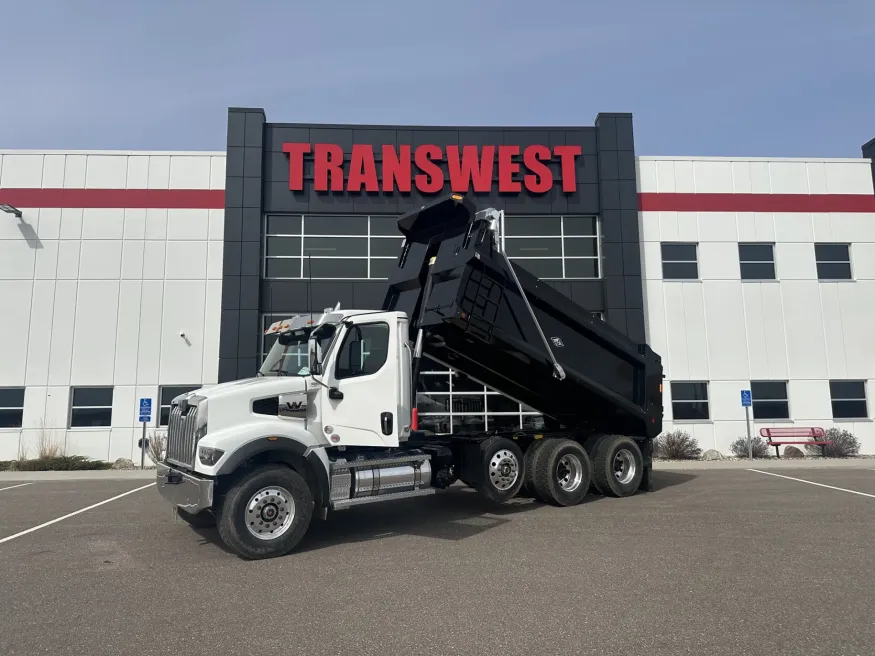 2027 Western Star 47X | Photo 14 of 15
