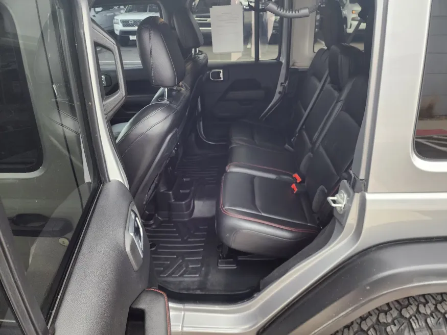 2021 Jeep Wrangler Unlimited Rubicon | Photo 12 of 22