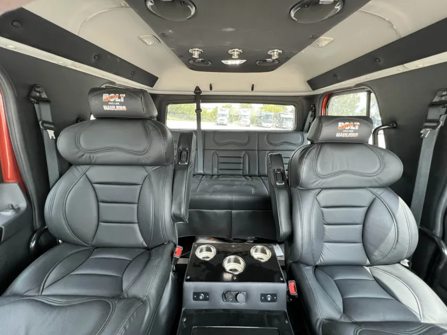 2024 Freightliner M2 106 Bolt | Photo 3 of 34