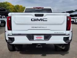 2026 GMC Sierra 3500HD Denali Ultimate | Thumbnail Photo 12 of 31