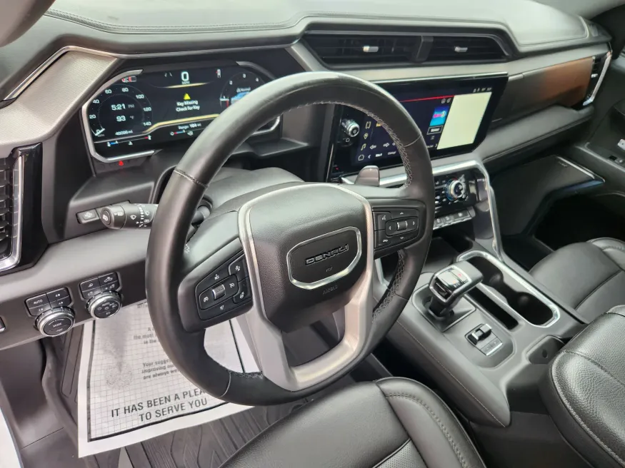 2024 GMC Sierra 1500 Denali | Photo 7 of 28
