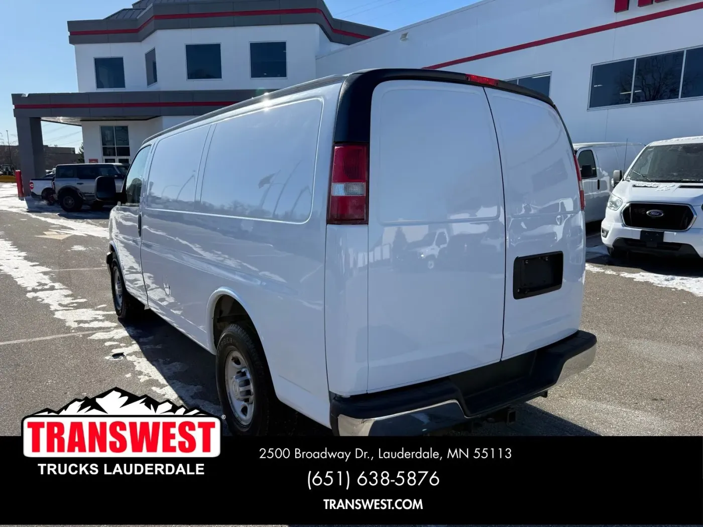 2017 Chevrolet Express 3500 Work Van | Photo 2 of 20