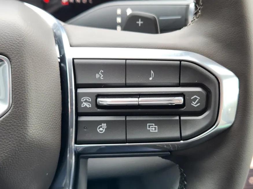 2026 GMC Terrain Denali | Photo 17 of 24