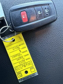 2022 Toyota 4Runner TRD Off Road Premium | Thumbnail Photo 18 of 19