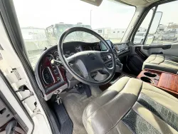 2015 Freightliner M2 106 2L Hauler | Thumbnail Photo 6 of 20