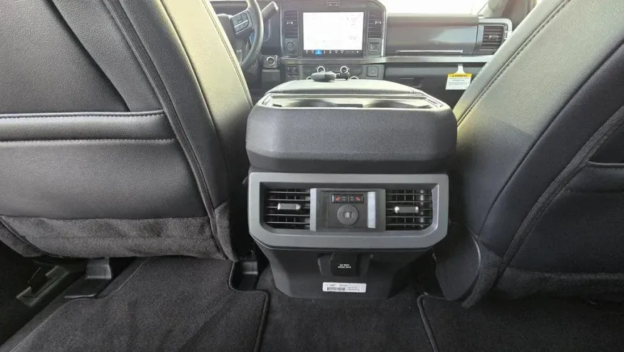 2026 Ford Super Duty F-250 | Photo 28 of 29