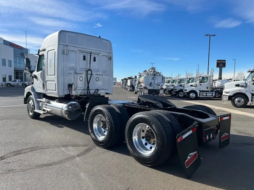 2025 Western Star 47X | Photo 3 of 18