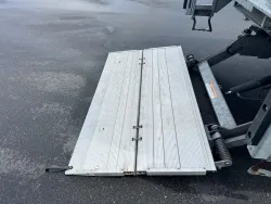 2020 Isuzu NPR | Thumbnail Photo 10 of 16