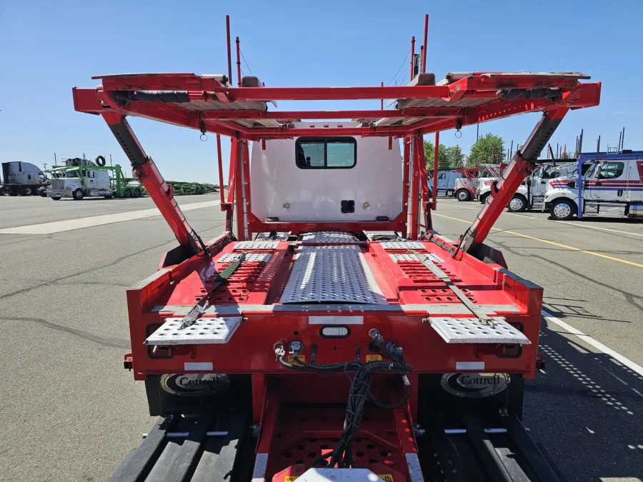 2020 Western Star 4900FA | Photo 6 of 34