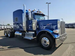 2022 Peterbilt 389 | Thumbnail Photo 3 of 23
