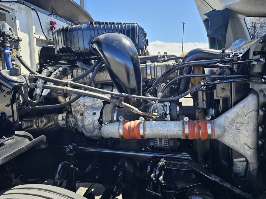 2022 Western Star 5700XE | Photo 18 of 23