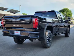 2025 GMC Sierra 2500HD Denali Ultimate | Thumbnail Photo 2 of 30