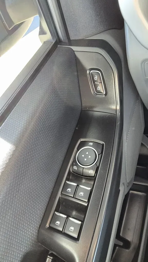 2023 Ford F-150 | Photo 12 of 29