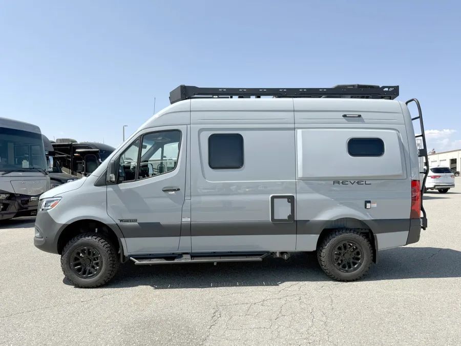 2026 Winnebago Revel 44E | Photo 16 of 17