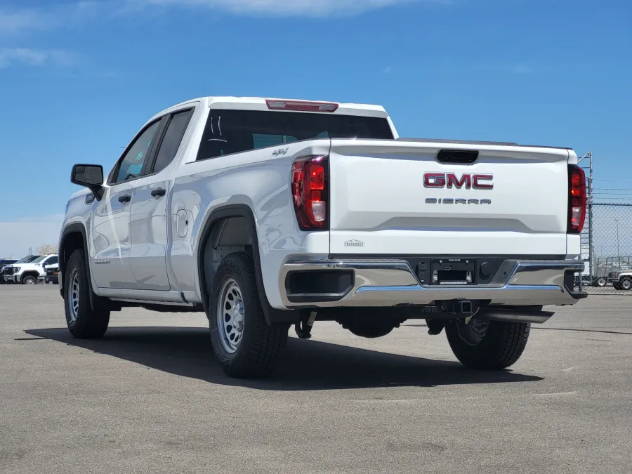 2026 GMC Sierra 1500 Pro | Photo 4 of 23