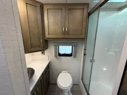 2026 Newmar Grand Star 3444 | Thumbnail Photo 29 of 47