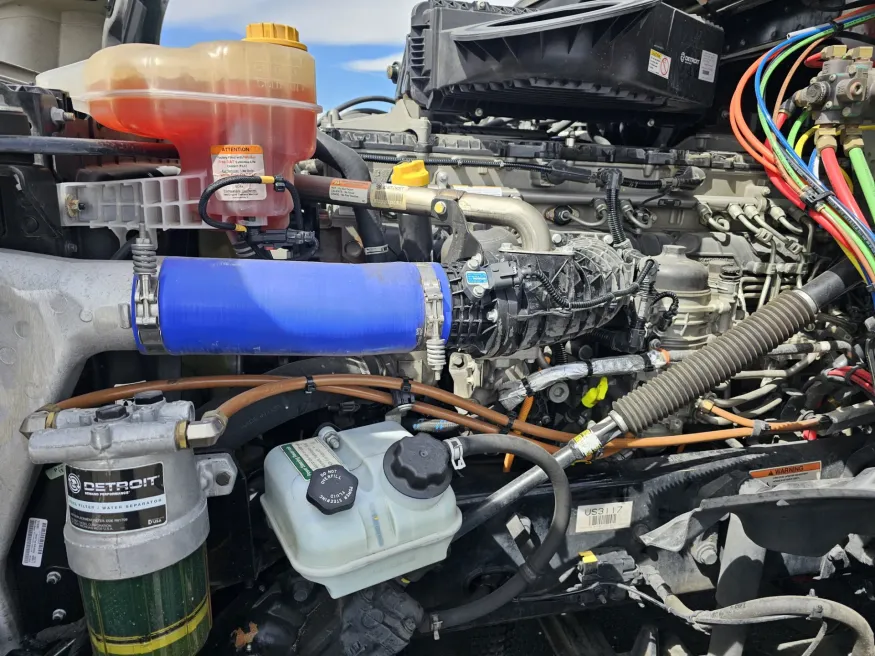 2024 Freightliner Cascadia 126 | Photo 16 of 21