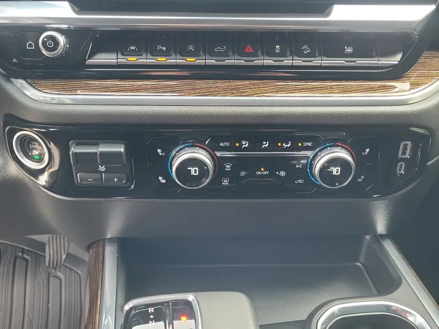 2025 GMC Sierra 1500 Elevation | Photo 17 of 23