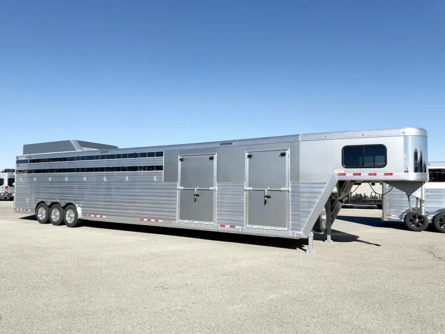 2026 Cimarron 8HGN | Photo 1 of 5