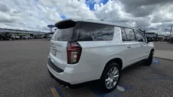 2021 Chevrolet Suburban | Thumbnail Photo 7 of 37